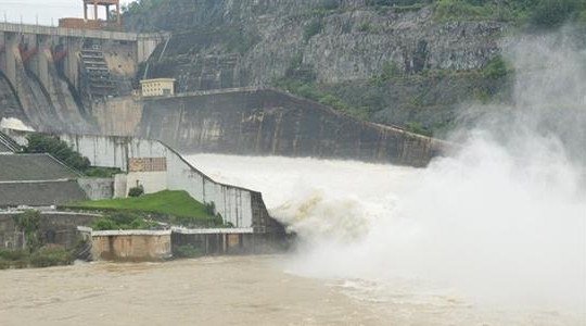 Hồ Hòa Bình xả đáy, nước sông Hồng ở Hà Nội có thể lên mức 6,50m