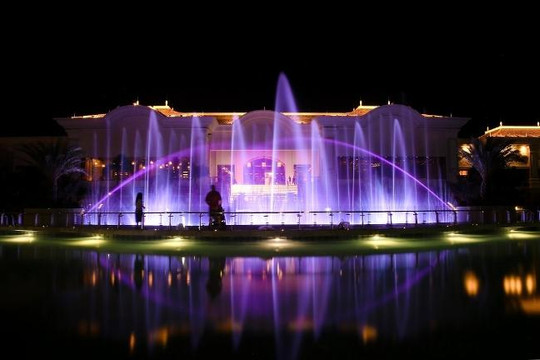 Đài nhạc nước lấy cảm hứng từ Las Vegas ở Việt Nam