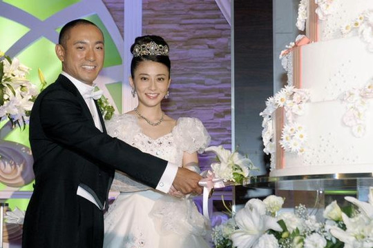 Tài tử Nhật Bản bị chỉ trích dữ dội vì muốn tái hôn với chị vợ khi vợ mới mất 1 tháng