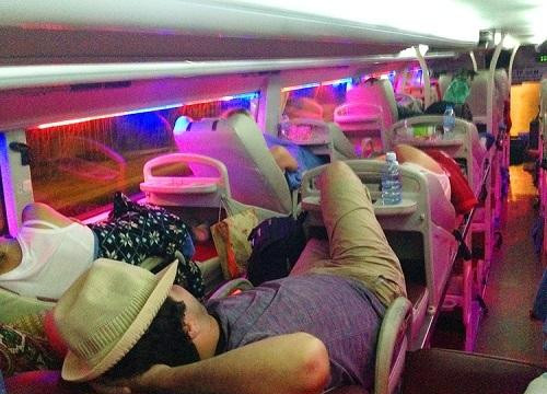 Vì sao khách Tây không muốn đi xe giường nằm ở Việt Nam?