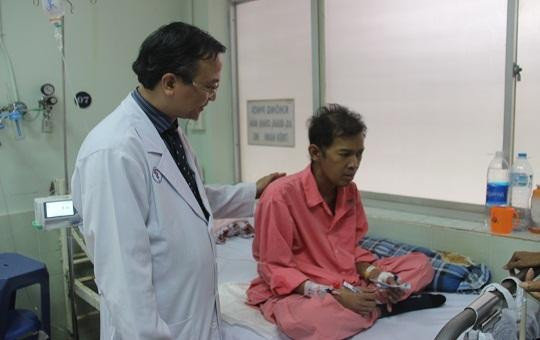 Sốt 2 tháng, một bác sĩ Campuchia bị phát hiện nhồi máu não suýt chết