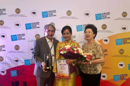 Phim của Hồng Ánh giành giải đặc biệt tại LHP Eurasia 2017