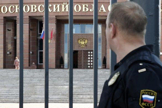 Cảnh sát Nga bắn chết 3 nghi phạm tại tòa án