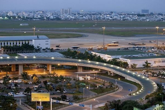 Có thể mở rộng sân bay Tân Sơn Nhất về cả 2 phía Bắc lẫn Nam
