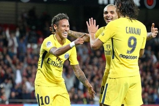 Neymar lập công ngày ra mắt; Juventus mất Siêu cúp