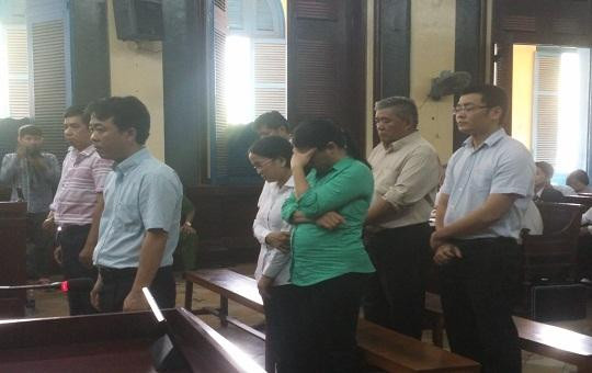 Nhập thuốc chữa ung thư giả:  Nguyễn Minh Hùng bị đề nghị mức án 10 đến 12 năm tù