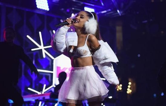 Vụ Ariana Grande hủy show, cơ quan chức năng khẳng định không rút phép 