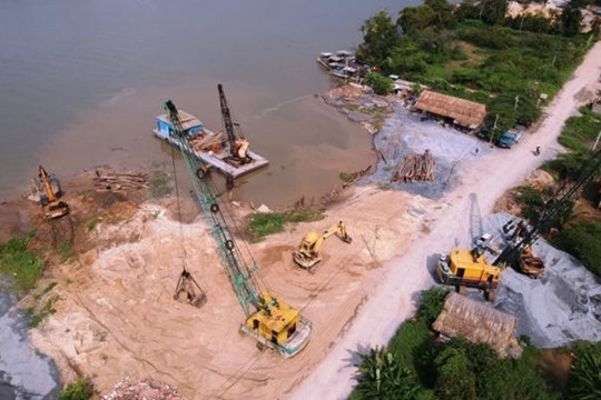 TP.HCM lập đoàn kiểm tra sau vụ sạt lở lớn ở bờ sông Sài Gòn