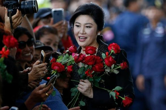 Sợ cựu Thủ tướng Thái Lan trốn ra nước ngoài, Tòa án tuyên bố sẽ ra lệnh bắt
