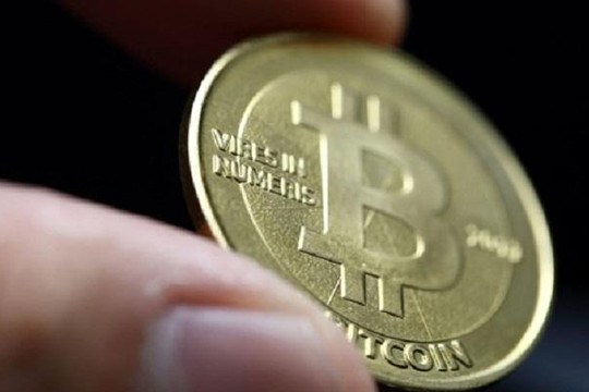 Lúng túng trong việc cấp phép nhập khẩu máy đào bitcoin