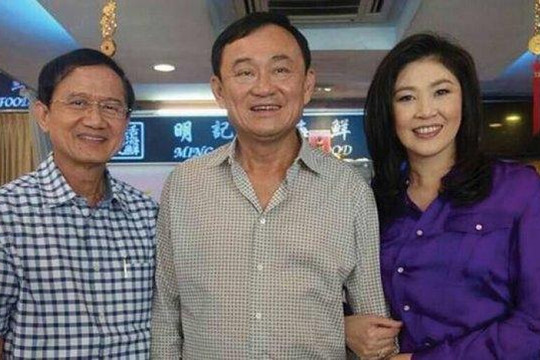 Cựu thủ tướng Thái Lan Thaksin bất ngờ lên tiếng sau vụ em gái bỏ trốn