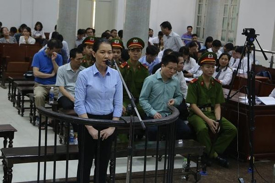 Nguyễn Minh Thu xin HĐXX cho đồng nghiệp 'tiếp tục được cống hiến'