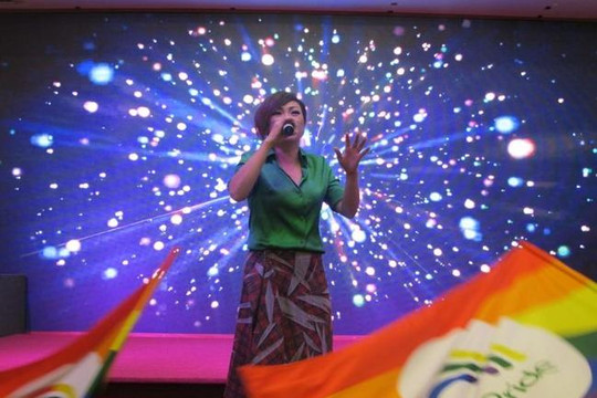 Phương Thanh 'cháy' hết mình tại Viet Pride Sài Gòn