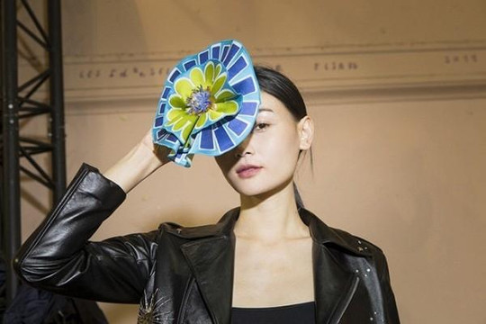 Thùy Trang, người mẫu Việt đầu tiên trình diễn show của Louis Vuitton