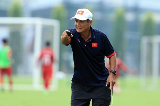 HLV Mai Đức Chung tiết lộ lối chơi của tuyển Việt Nam trong cuộc đấu sắp tới