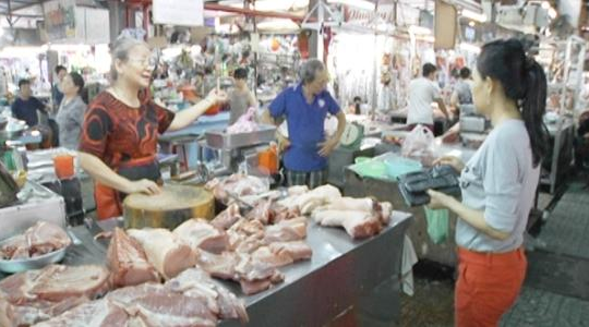 Chợ đầu mối TP.HCM cấm nhập thịt heo không rõ nguồn gốc