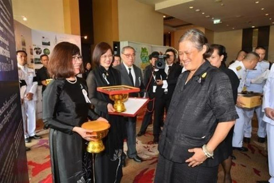 Giáo viên Việt Nam nhận giải thưởng của Công chúa Thái Lan