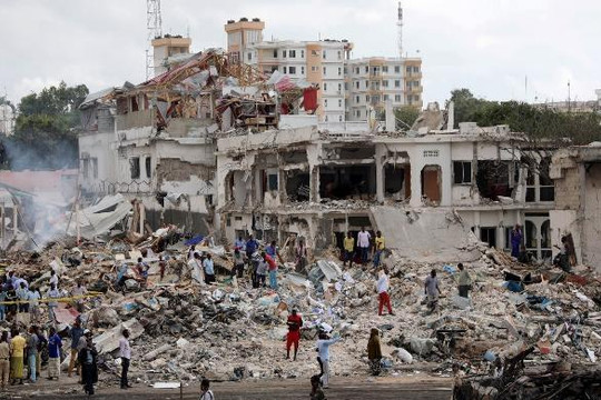 Đánh bom kinh hoàng ở Somalia, ít nhất 276 người chết 