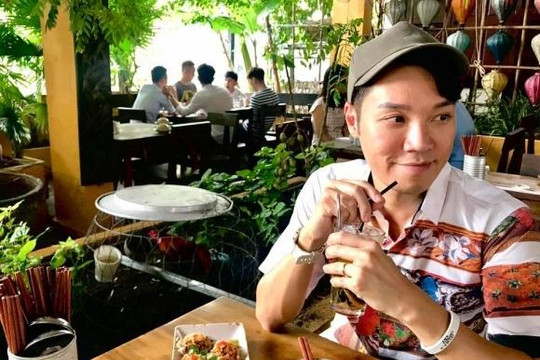 Nam tài tử TVB cùng bạn đời đến Việt Nam mừng sinh nhật