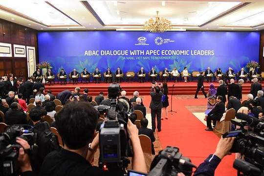 Tổng thống Putin tham dự diễn đàn đối thoại với các thành viên ABAC