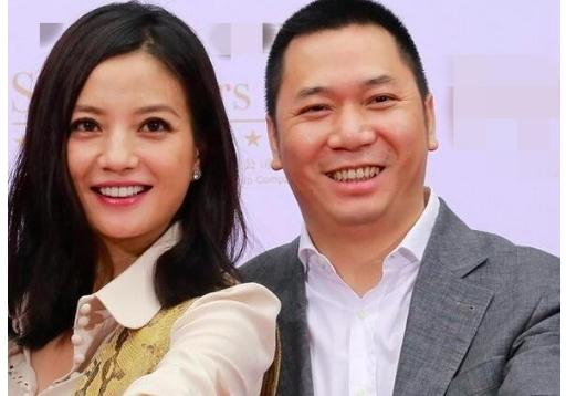 Triệu Vy và chồng bị phạt nặng vì gian lận kinh doanh