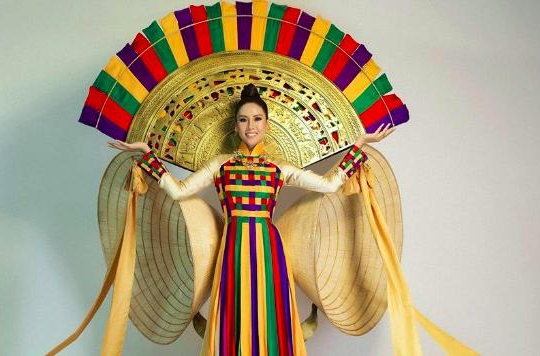 Hé lộ trang phục truyền thống của Nguyễn Thị Loan tại Hoa hậu Hoàn vũ 2017