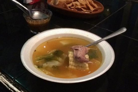 Nữ nghị sĩ Mexico kêu gọi bảo tồn món súp thịt chuột đồng 