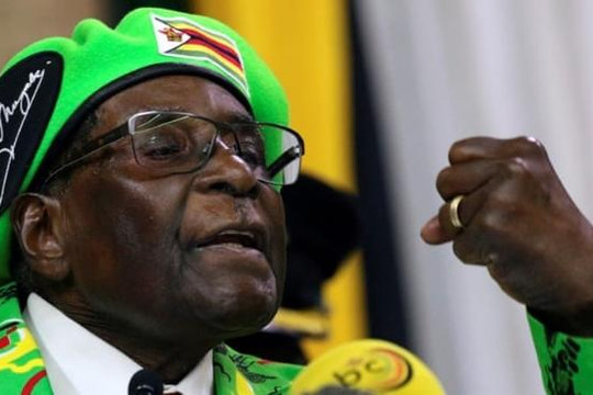 Cựu Tổng thống Zimbabwe được hưởng 'kim bài miễn tử'