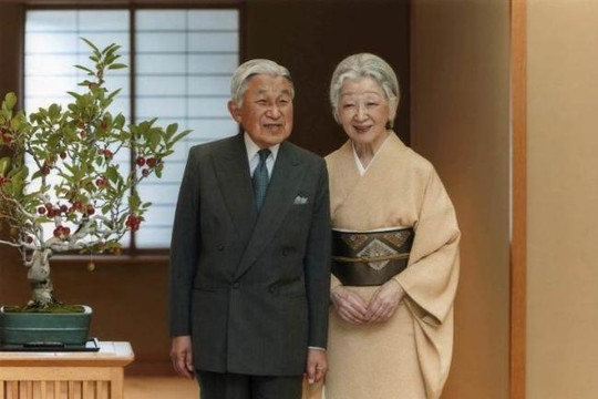 Nhật hoàng Akihito sẽ thoái vị ngày 30.4.2019