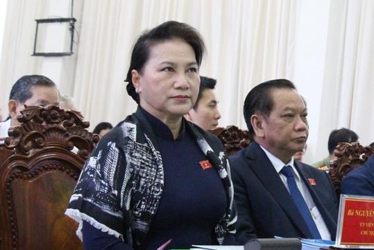 Chủ tịch Quốc hội Kim Ngân đến dự họp với HĐND TP Cần Thơ