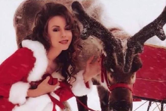 5 ca khúc Giáng sinh được nghe trực tuyến nhiều nhất