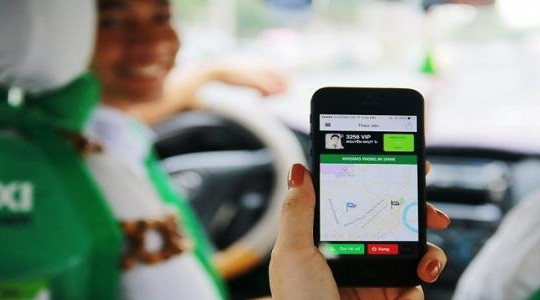 Bộ GTVT trình dự thảo nghị định quản chặt Uber, Grab