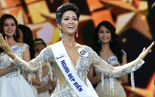 Cục Báo chí đề nghị xử lý phóng viên miệt thị Hoa hậu H'Hen Niê 