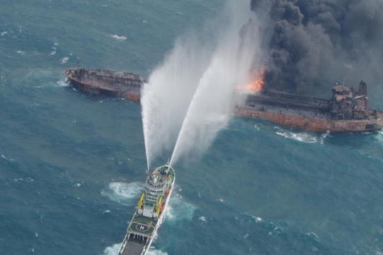 Tàu chở dầu Iran gặp nạn chìm trên biển Hoa Đông, thủy thủ đoàn khó sống sót