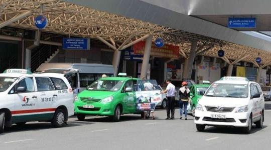 Taxi truyền thống tiếp tục 'kêu' bị đối xử thiếu công bằng