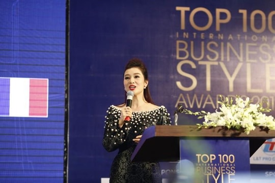 Trao giải Top 100 Phong cách Doanh nhân Quốc tế 2018