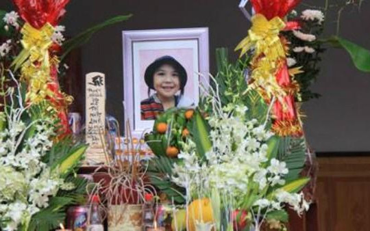 Cái chết của bé Nhật Linh ở Nhật: Gia đình thu thập chữ ký đòi xét xử nghi phạm 
