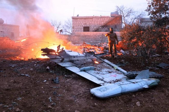 Quân nổi dậy Syria bắn hạ Su-25, Nga không kích trả đũa 