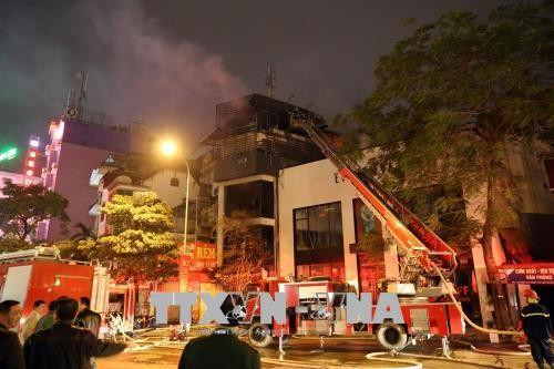 Cháy trên phố Trần Duy Hưng, Hà Nội