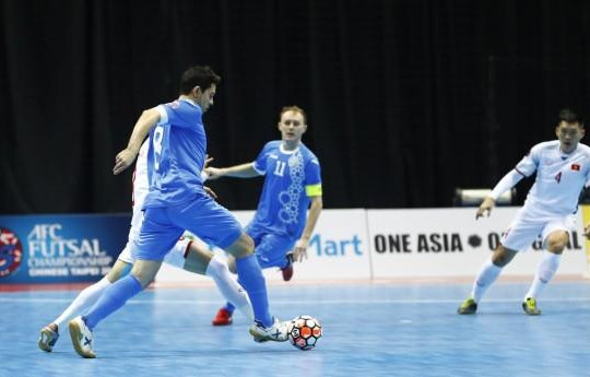 Thất thủ trước Uzbekistan, HLV Futsal Việt Nam vẫn hài lòng với các học trò