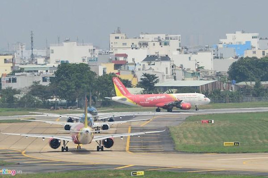 Tân Sơn Nhất Tết Nguyên đán 2018: Cao điểm đến 10 máy bay xếp hàng chờ cất cánh