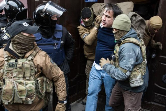 Ukraine trục xuất cựu tổng thống Gruzia Saakashvili