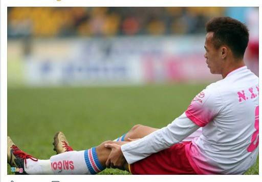 Xuân Nam chấn thương, đội bóng của HLV Tài Em lâm vào khủng hoảng