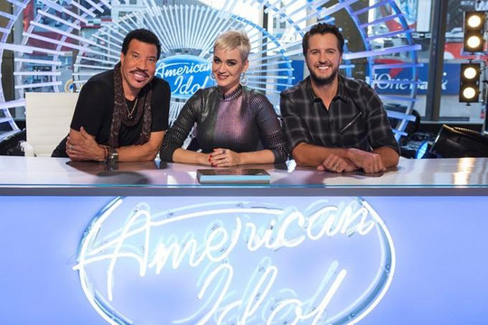 Katy Perry được trả cát-xê không tưởng để ngồi ghế nóng 'American Idol'