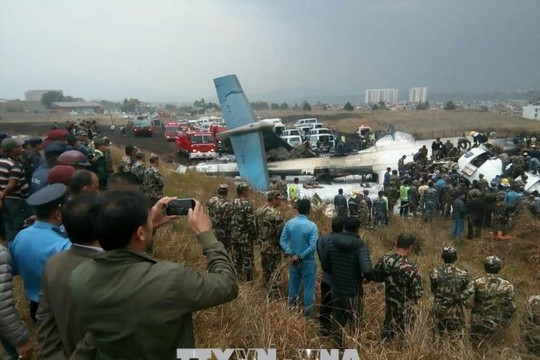 Vụ tai nạn máy bay tại Nepal: Ít nhất 50 người thiệt mạng
