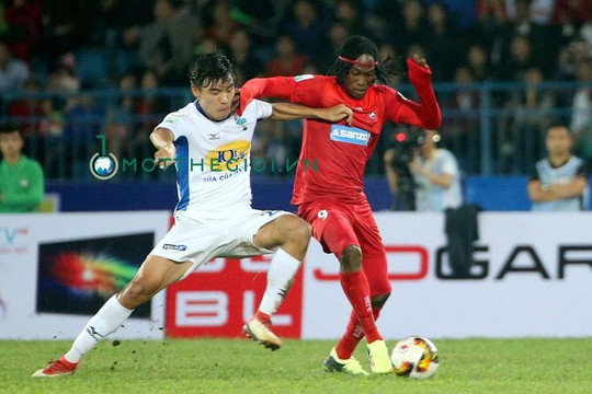 Siêu phẩm sút phạt của Xuân Trường được bình chọn vào top 5 bàn thắng đẹp vòng 2 V.League 2018