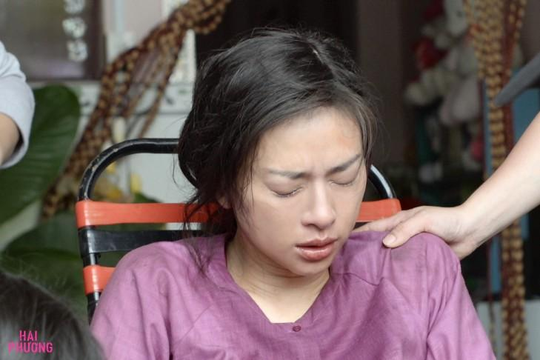 Ngô Thanh Vân bật khóc khi bị chấn thương nặng trên phim trường 