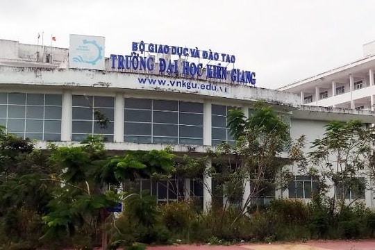 Đại học Kiên Giang ‘nợ’ sinh viên học bổng hơn 500 triệu đồng