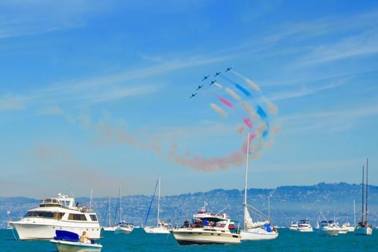 Choáng ngợp với màn Air show của Hải quân Mỹ