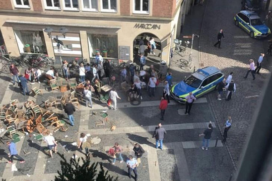 Thủ tướng Đức thú nhận ‘run rẩy tột độ’ sau vụ kẻ khủng bố lao xe tự sát